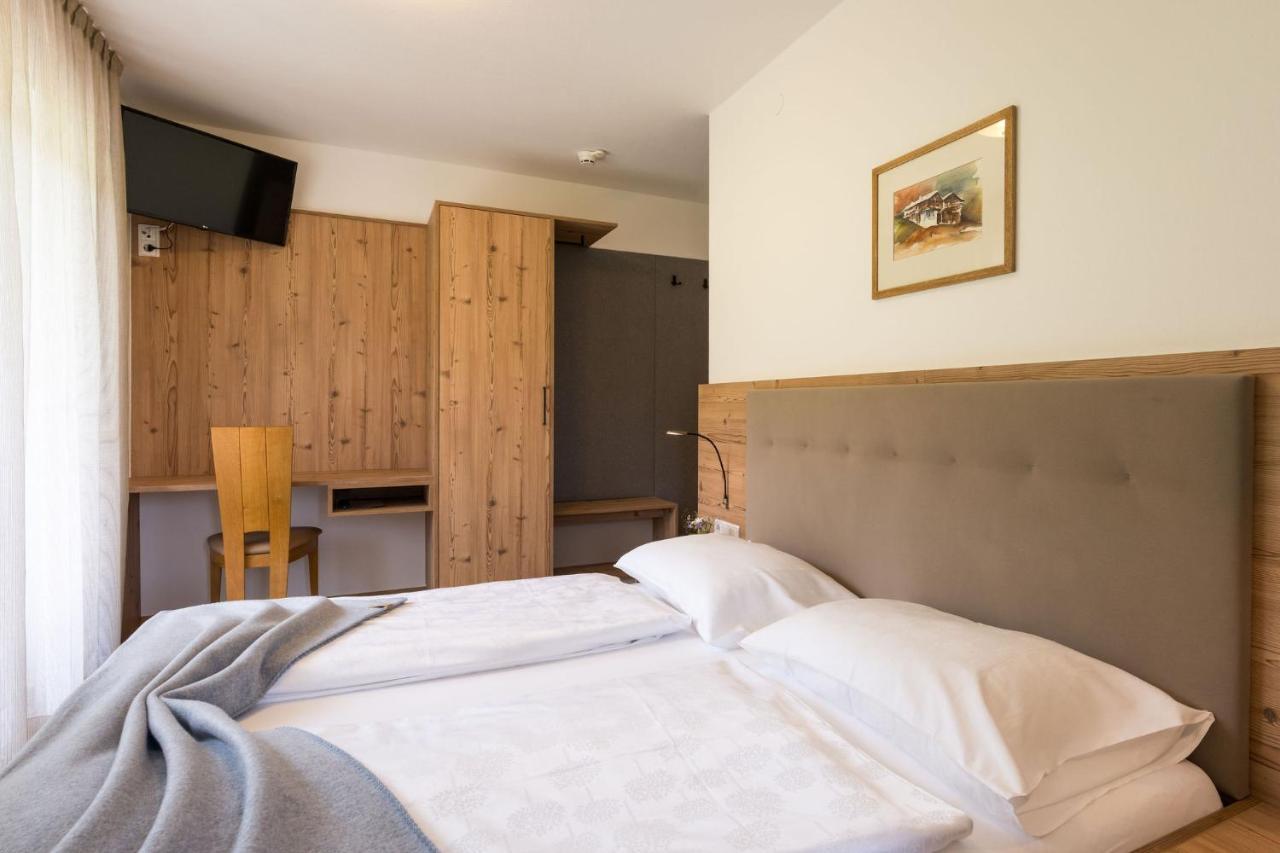 Garni Schorneck Bed & Breakfast Brunico Exterior foto