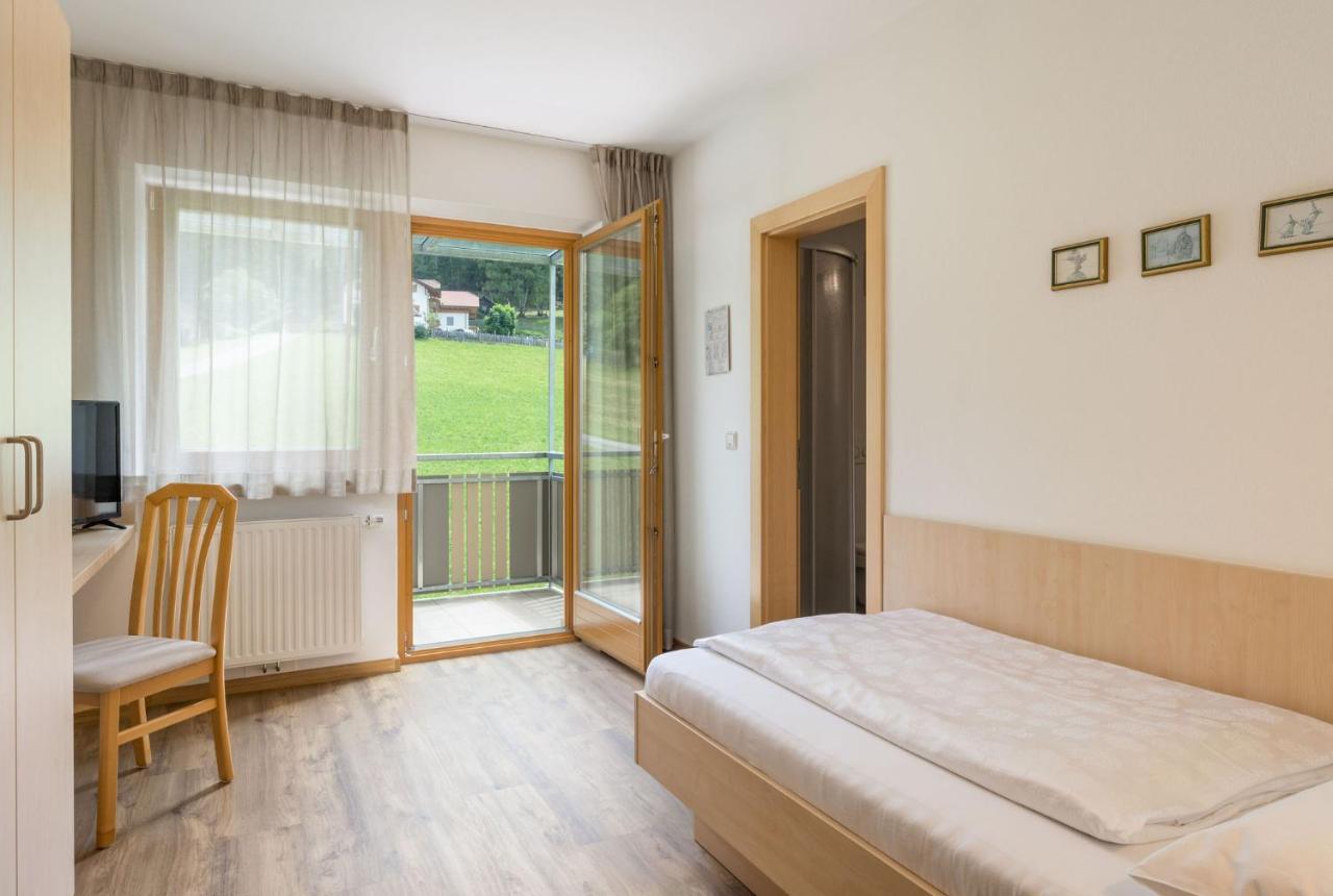 Garni Schorneck Bed & Breakfast Brunico Exterior foto